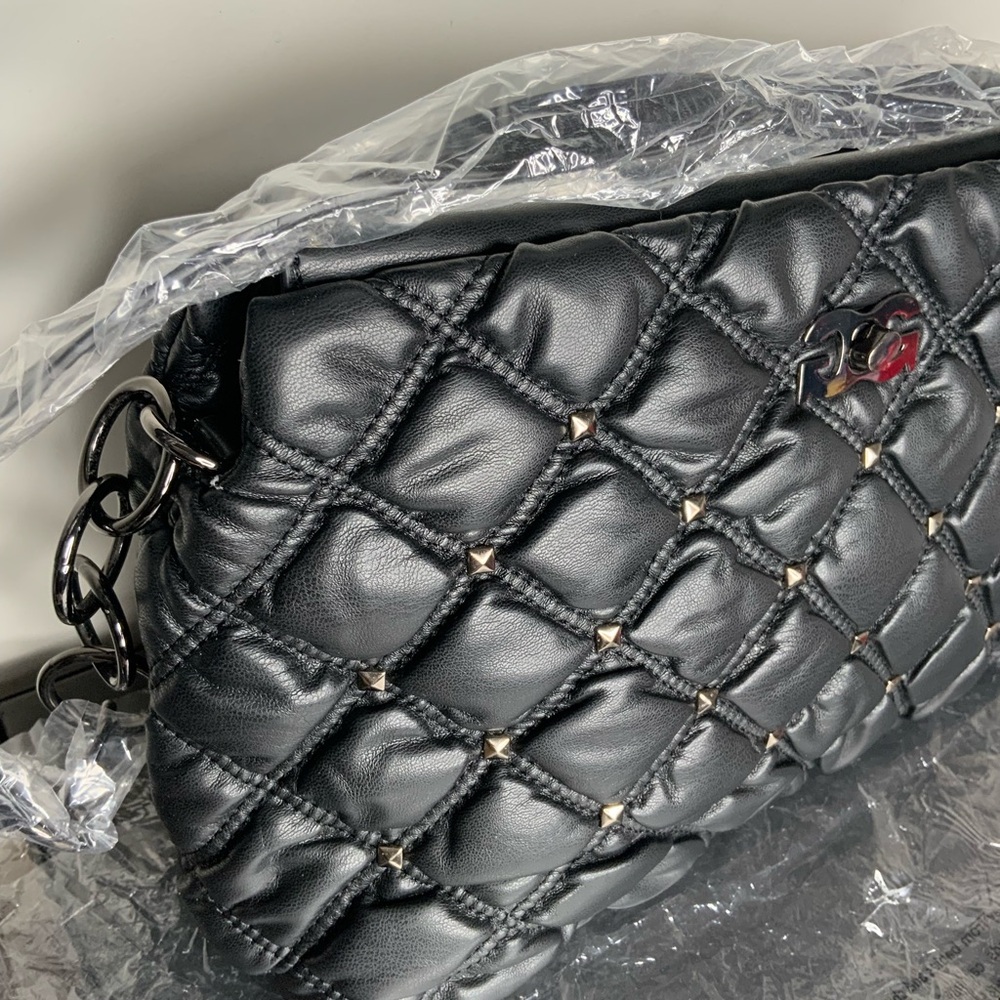 Gilda Paris Quilted Black Shoulder Bag - Picture 2 of 5